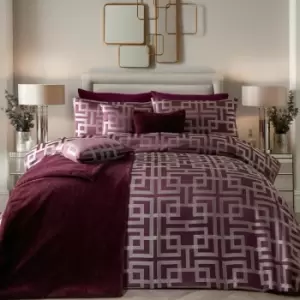 Image of Soiree Bardon Jacquard Geometric Metallic Yarn Duvet Cover Set, Damson, King