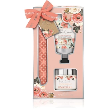 Image of Baylis & Harding Royale Garden Peach, Peony & Jasmine Gift Set (for Hands and Nails)