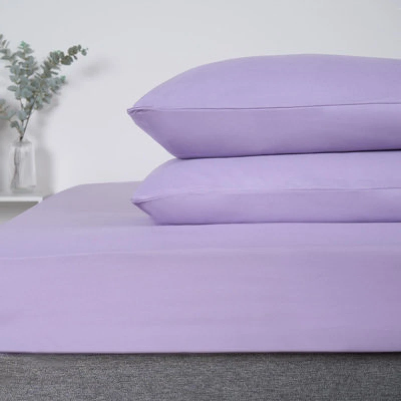 Image of OHS OHS 2 Pack Soft Microfibre Wrinkle Resistant Housewife Pillowcases in Lilac Size: Standard Pillow Case Lilac Standard Pillow Case Unisex 5027434