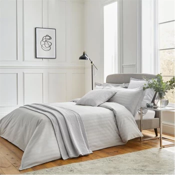 Image of Bedeck of Belfast Adan Duvet Cover - SILVER
