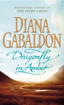 Image of Dragonfly in Amber by Diana Gabaldon Paperback