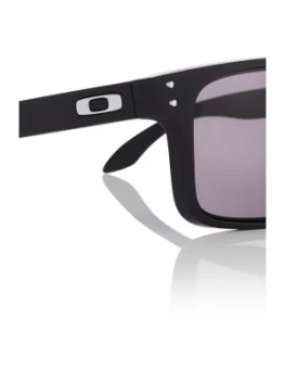 Image of Oakley Black Gg0253S Square Sunglasses Black