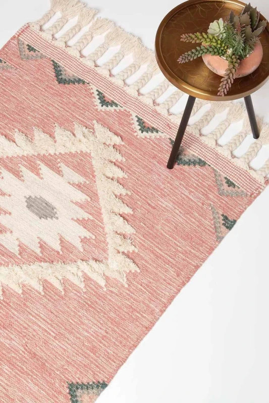 Image of Homescapes Pali Pink Kilim Wool Rug Pink