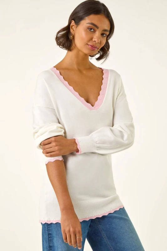 Image of Roman Womens V-Neck Scalloped Boyfriend Jumper in Ivory Size: 16 Ivory Female 16