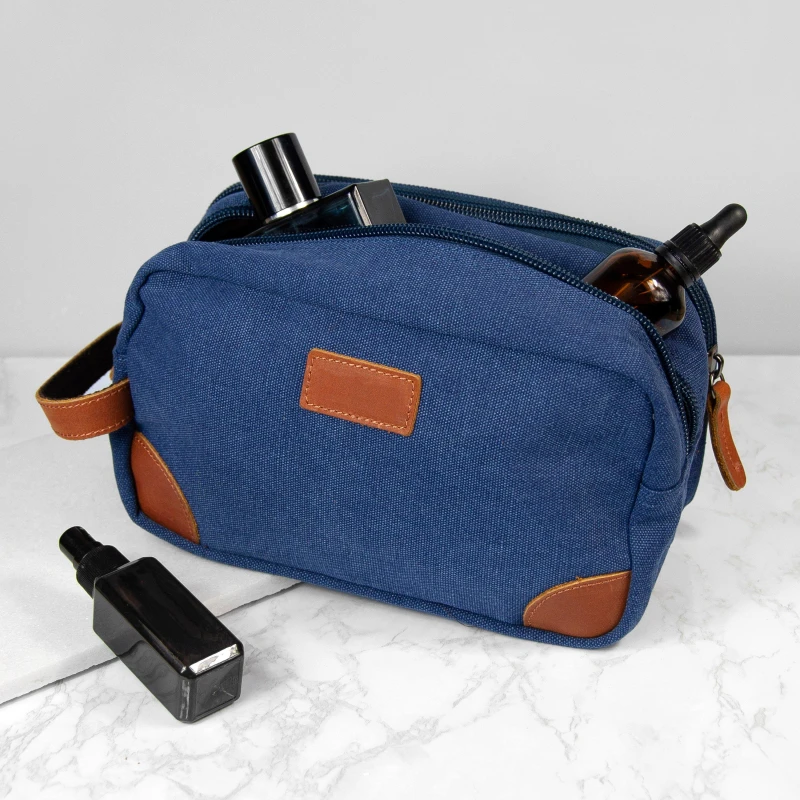 Image of Treat Republic Deluxe Denim Wash Bag Blue