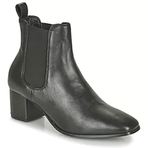 Image of Levis DELILAH CHELSEA womens High Boots in Black