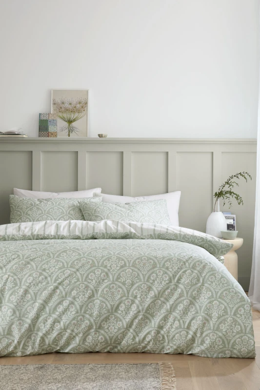 Image of Bianca Scallop Floral Reversible Duvet Cover Bedding Set Green