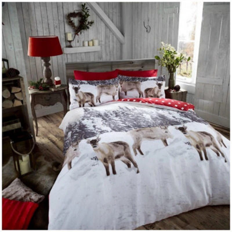 Image of Smart Living Smart Living 100% Brushed Cotton Flannel Printed Duvet Cover With Pillowcases in Red Size: Double Red Double Unisex 5051346106319