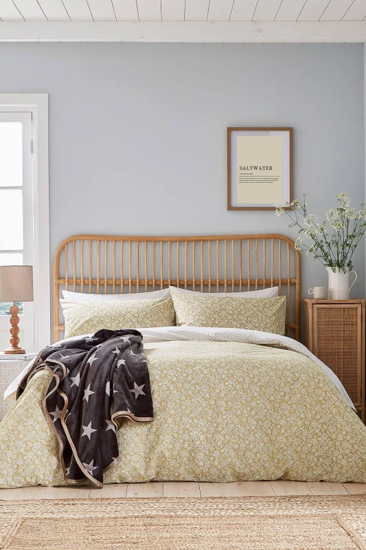 Image of Helena Springfield 'Elmont' Cotton Duvet Cover Set in Amber Size: Single Amber Unisex Single