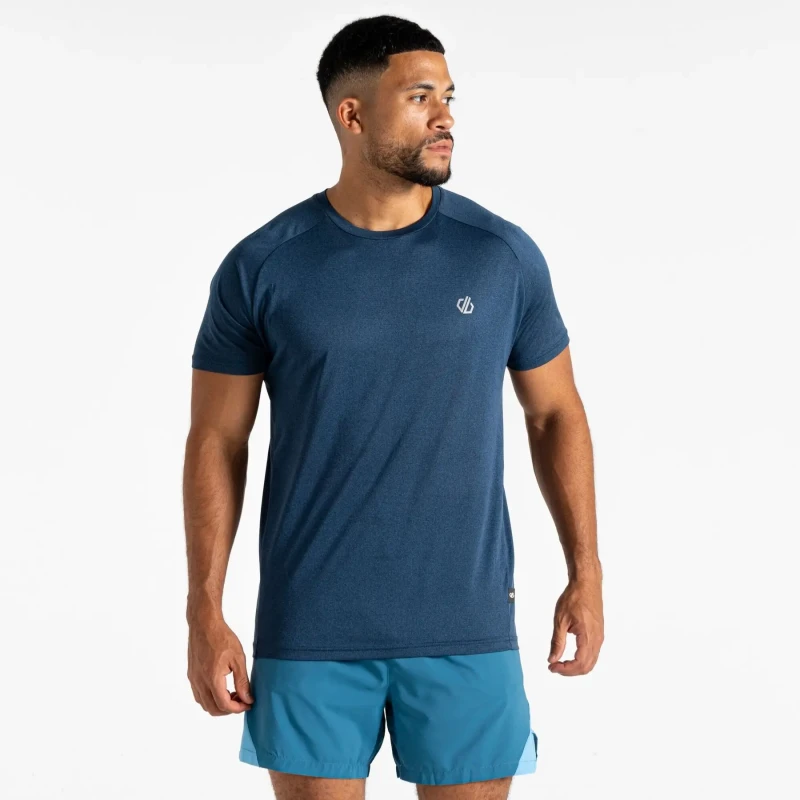 Image of Dare 2b Dare 2b Men 'Accelerate' Fitness T-Shirt in Bright Blue Size: X-Small Bright Blue XS Male 5063019554716