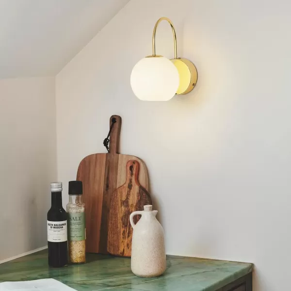 Image of Franca Indoor Wall Light in Brass (Height) 22cm