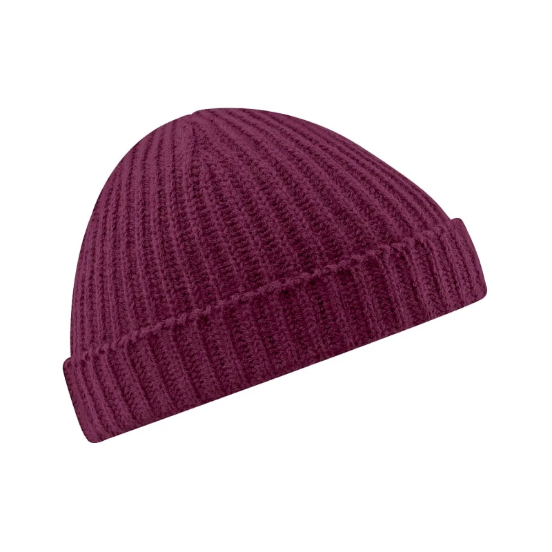 Image of Beechfield Beechfield Men Retro Trawler Winter Beanie Hat in Burgundy Burgundy One Size Male 5055747771817