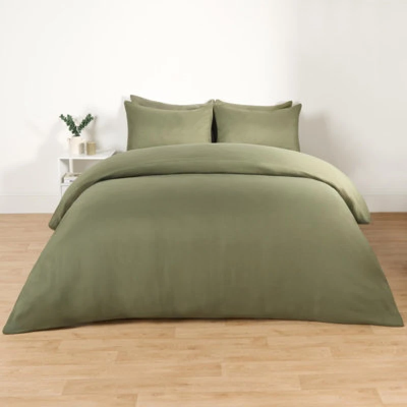 Image of OHS OHS Plain Dyed Duvet Cover with Pillowcase Bedding Set in Bottle Green Size: Single Bottle Green Single Unisex 5027434187843