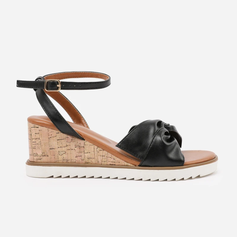 Image of Wheres That From Wheres That From Black-PU Katara Wide-Fit Knot De Black 7