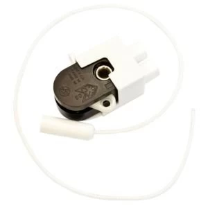Image of BQ 2A 1 Way White Replacement Ceiling Pull Switch