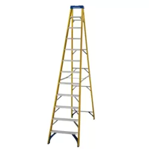 Image of Werner 12 Tread Aluminium & Fibreglass Step Ladder (H)3.34M