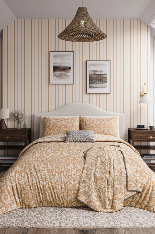 Image of Helena Springfield Helena Springfield 'Pheasants' Cotton Duvet Cover Set in Copper Size: Double Copper Double Unisex 5016709715461