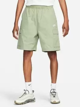 Image of Nike Club Cargo Short, Green Size M Men