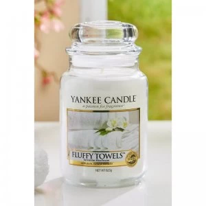 Image of Yankee Candle Fluffy Towels Scented Candle 623g