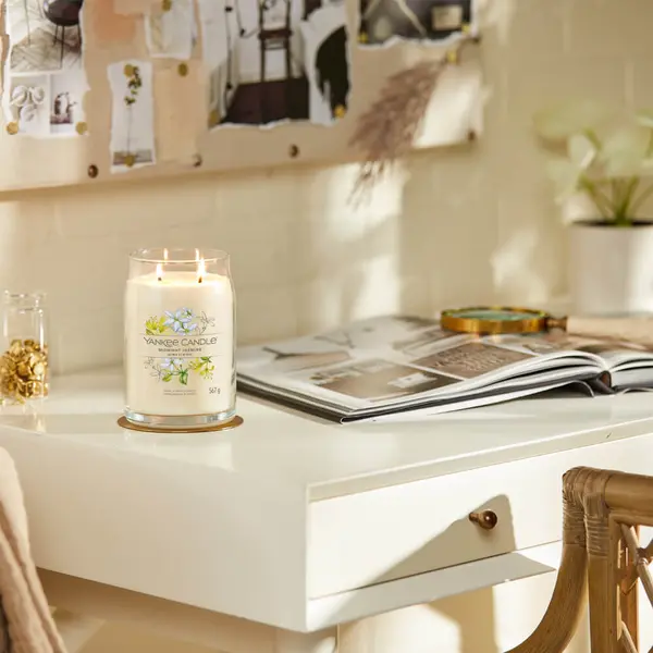 Image of Yankee Candle Midnight Jasmine Scented Candle 567g