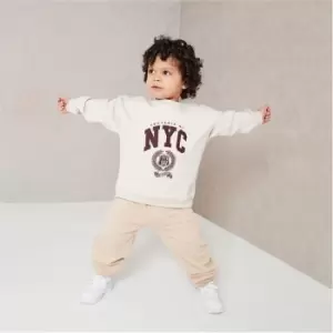 Image of I Saw It First Kids Heavyweight Nyc Embroidered Fleeceback Sweatshirt - Brown