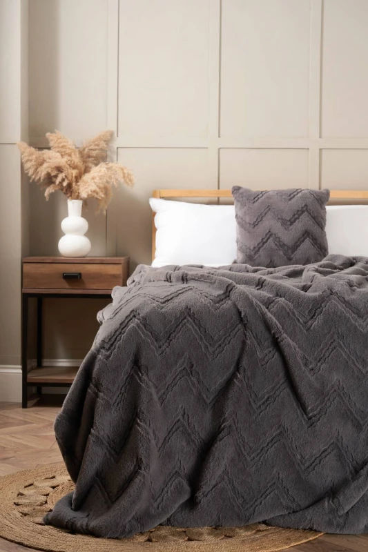 Image of BHS Cheveron Throw in Charcoal Charcoal Unisex