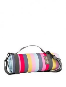 Image of Summerhouse By Navigate Gardenia Picnic Rug - Stripe