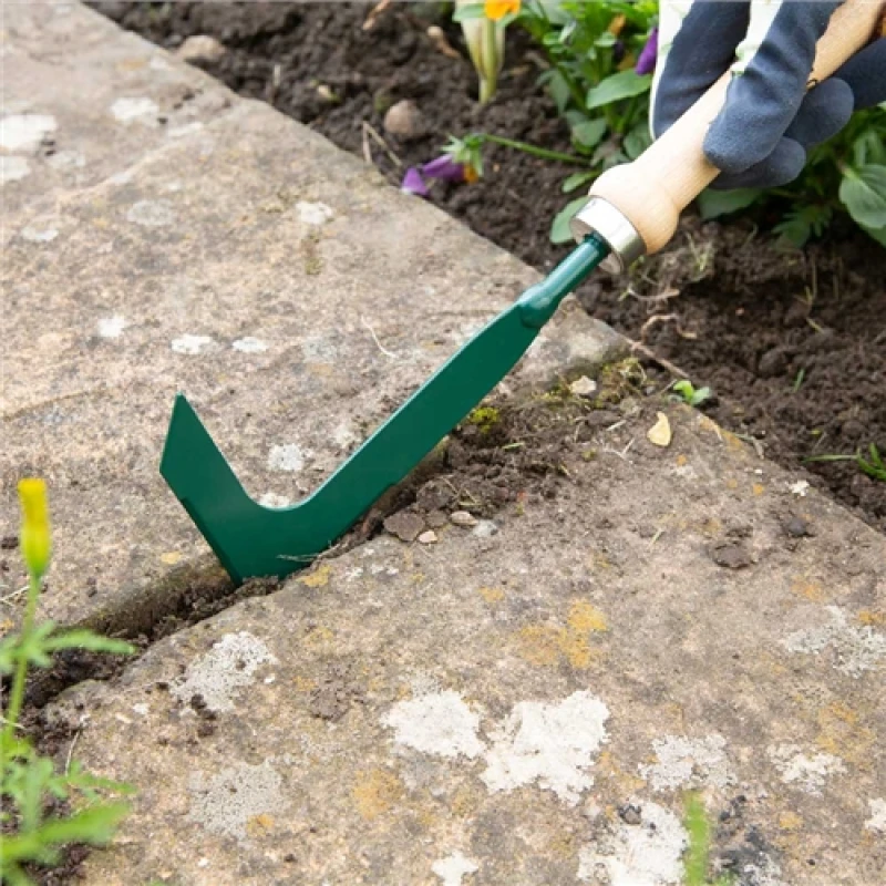 Image of Wilkinson Sword Carbon Steel Hand Patio Weeder