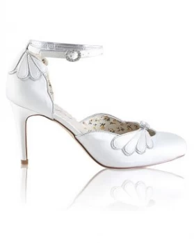 Image of Perfect Open Waist Closed Toe Shoe