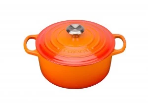 Image of Le Creuset Signature Cast Iron Round Casserole 24cm Volcanic