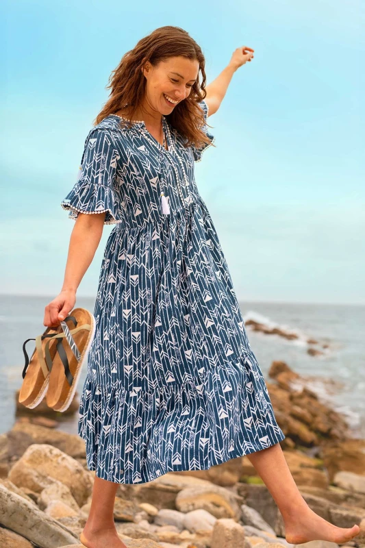 Image of Brakeburn Womens Arrows Midi Dress in Navy Size: 12 Navy Female 12