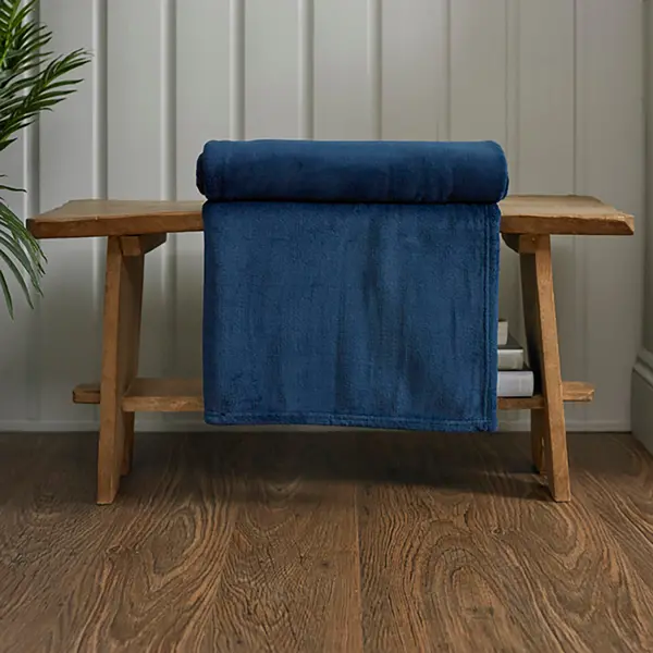Image of Deyongs Snuggle Touch Throw, Navy