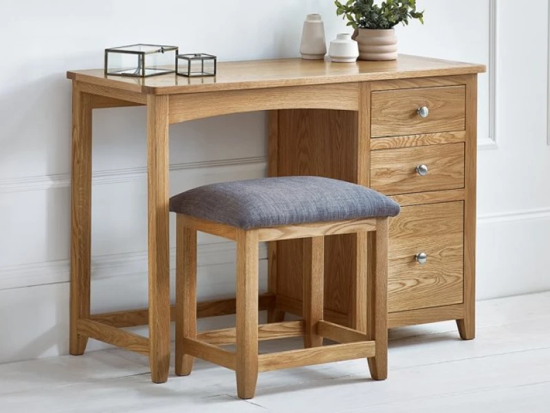 Image of Julian Bowen Mallory Oak Single Pedestal Dressing Table Set