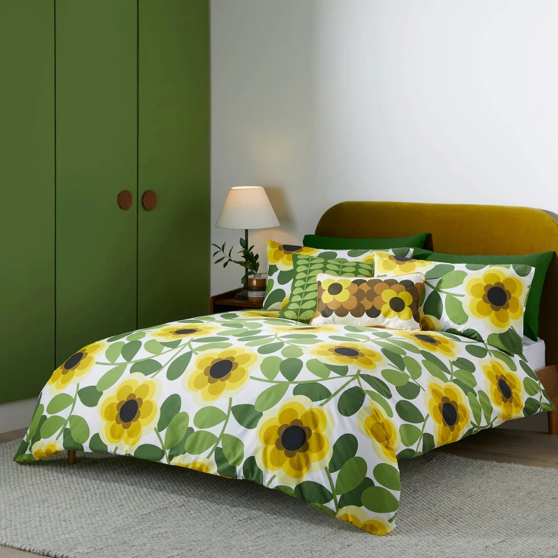 Image of Orla Kiely Giant Water Lily Duvet Set, Single, Lemon Twist