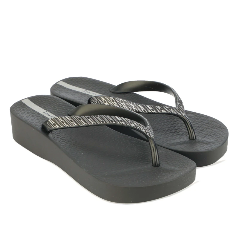 Image of Ipanema Mesh Wedge Links Sandals - Black 4