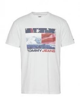 Image of Tommy Jeans Tjm Photo Graphic T-Shirt - White