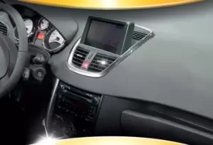 Image of Michelin Synthetic Material Cleaner 009448