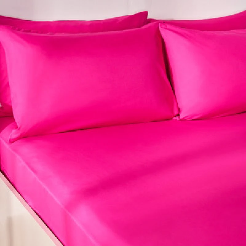 Image of OHS OHS Ultra Soft Microfibre Plain Fitted Bed Sheet in Bright Pink Size: Single Bright Pink Single Unisex 5027434223398