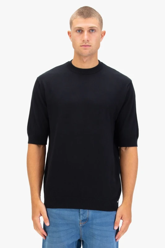 Image of Luke 1977 Luke 1977 Men Farrington Knitted T-Shirt in Black Size: Medium Black M Male 5063494096909