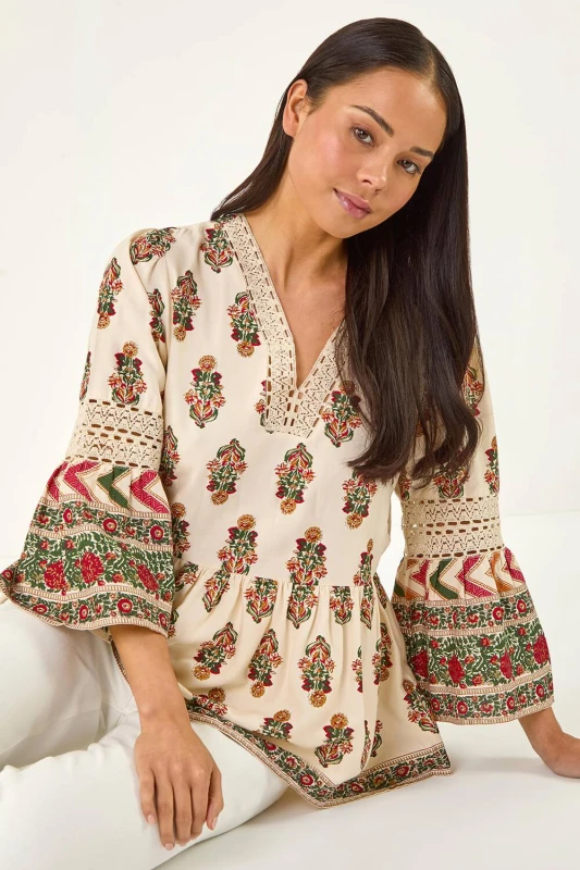 Image of Roman Womens Petite Print V-Neck Lace Top in Ivory Size: 16 Ivory Female 16