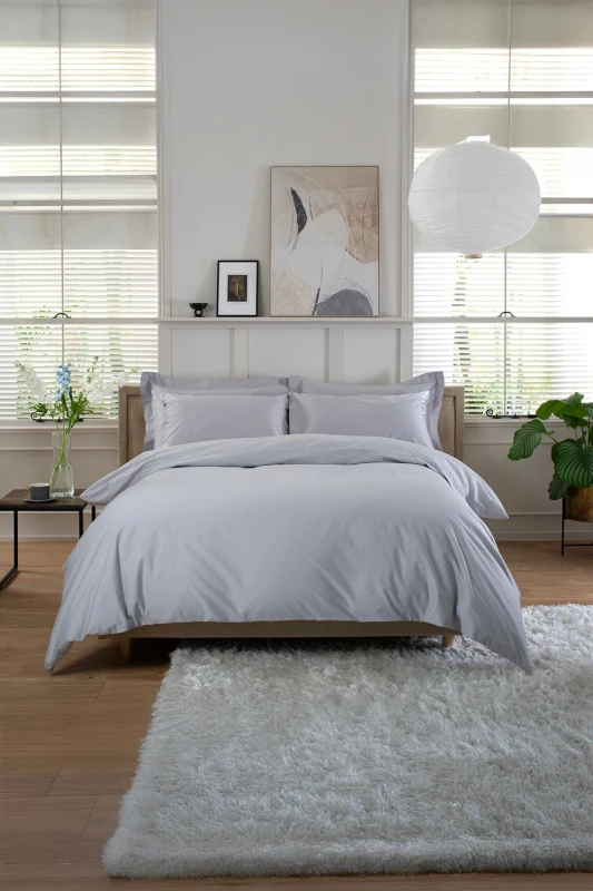 Image of The Lyndon Company The Lyndon Company 800 Thread Count 100% Cotton Luxury Hotel Quality Duvet Cover Set in Grey Size: Single Grey Single Unisex 5054