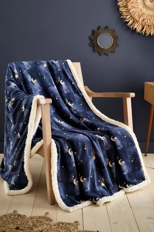 Image of Fusion 'Cosmic Star' Star & Moon Print Fleece Throw in Navy Size: 150cm × 200cm Navy Unisex 150cm × 200 cm