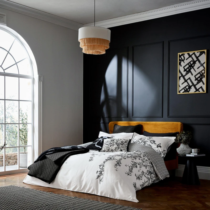 Image of Ted Baker 'Elegnce Floral Border' Duvet Cover Set in Black Size: Single Black Single Unisex 5016709719131