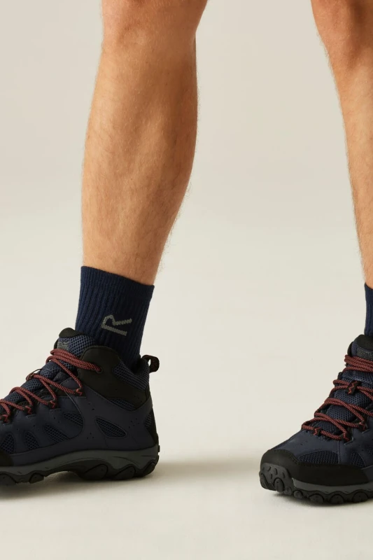 Image of Regatta Regatta Men Edgepoint Breathable Waterproof Mid Walking Boots in Navy Size: 6 Navy 6 Male 5063516062646