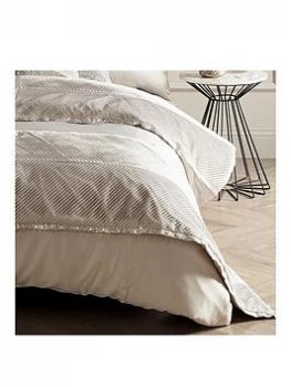 Image of Kylie Minogue Zina Runner