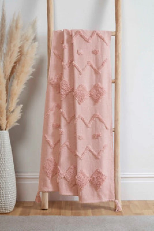 Image of Rapport Home Juniper Cotton Tufted Patterned Throw in Dusty Pink Size: 50cm x 50cm Dusty Pink Unisex 50cm x 50 cm