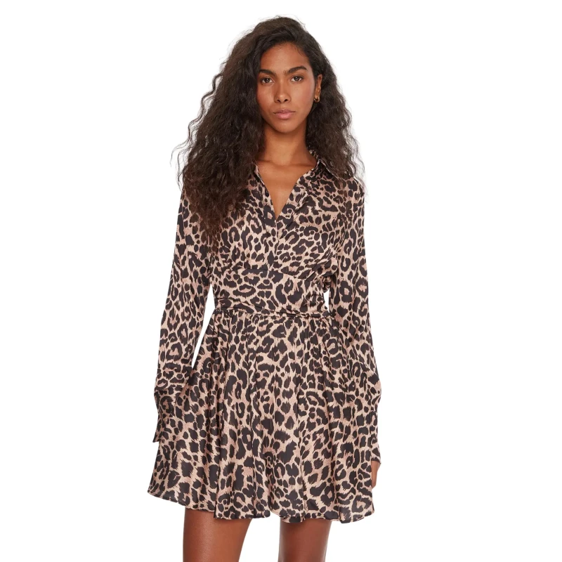 Image of Guess Flared dress with long sleeves For Her Guess Concetta Flare Marron Female XL