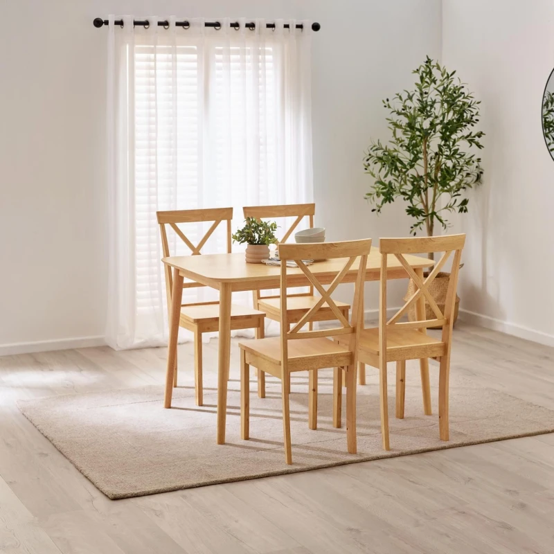 Image of FurnitureboxUK FurnitureboxUK Lynton Small Oak Effect Wooden Dining Table & 4 Millford Chairs in Light Oak Light Oak One Size Unisex 5061064388584