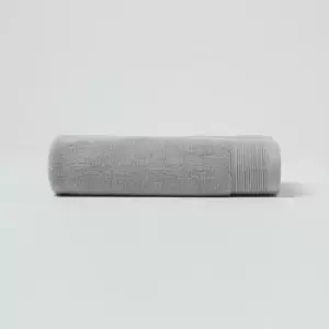Image of HOMESCAPES Dove Grey 100% Combed Egyptian Cotton Bath Towel 700 GSM - Light Grey