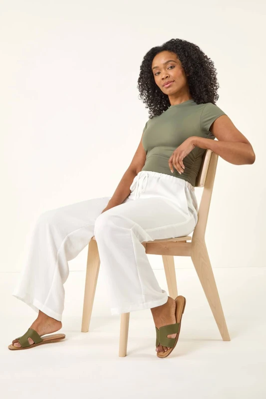 Image of Roman Womens Petite Pull On Woven Trouser in White Size: 18 White Female 18